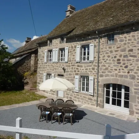 Holiday home Maison De Montagne Renovee Avec Jardin Clos, Proche Du Super Lioran Et Activites De Plein Air - Fr-1-742-44